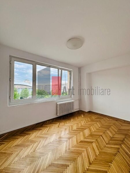 Calea Victoriei, Sata Palatului 3 camere