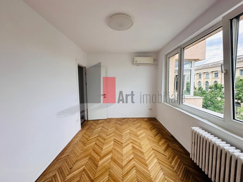 Calea Victoriei, Sata Palatului 3 camere